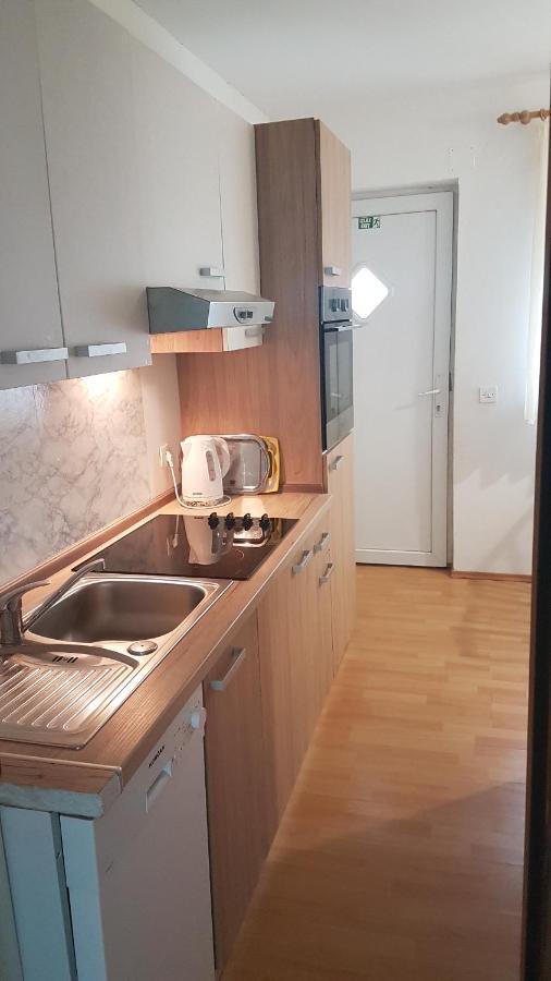 Apartmani Ab Pirovac Exterior foto